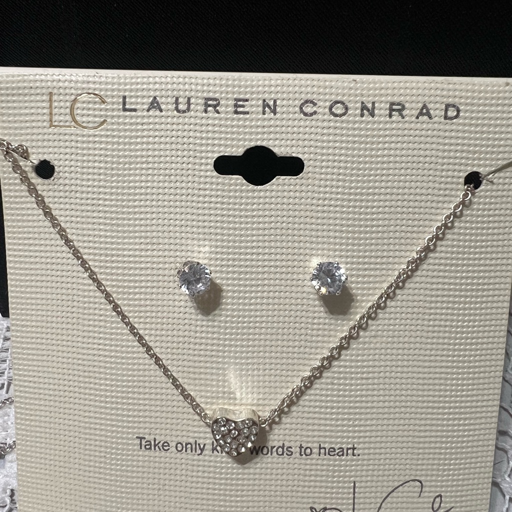 Lc Lauren Conrad Silver Heart Necklace Set Nwt W Pouch 12$